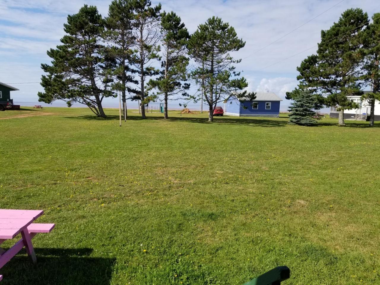 Blue Spruces Cottages Hampton Exteriér fotografie